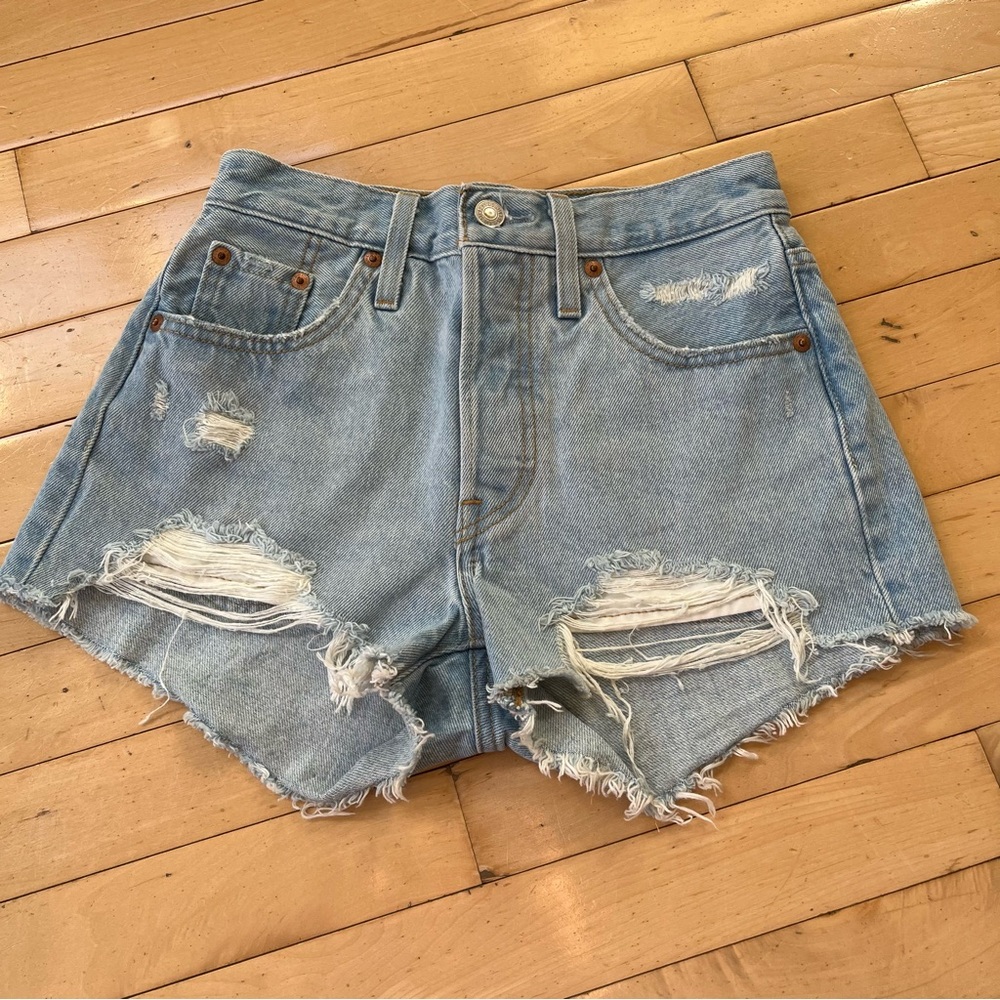 Levi's 501s Jean Shorts Women's 23 Light Blue Distressed Cut Off Button Fly